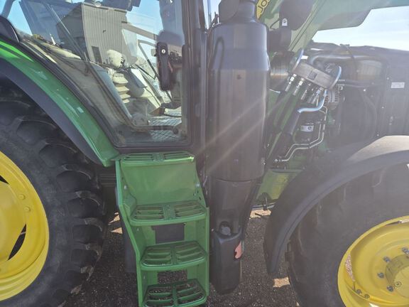 2017 John Deere 6120R Tractor