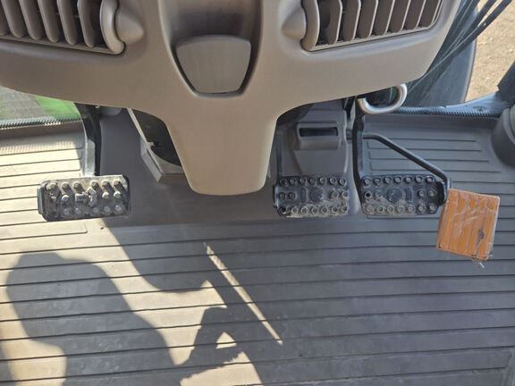 2017 John Deere 6120R Tractor