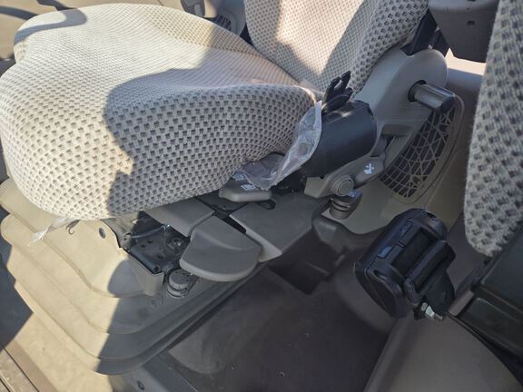 2017 John Deere 6120R Tractor