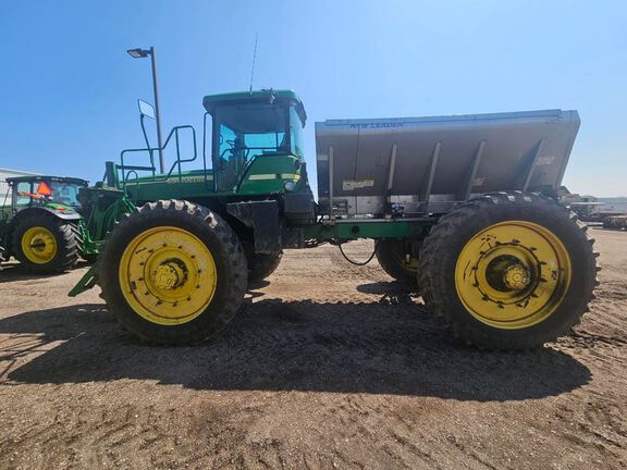 2005 John Deere 4920 Sprayer/High Clearance