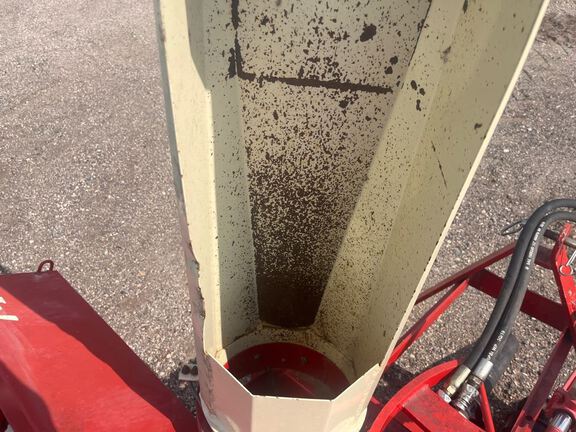 Buhler Farm King 740 Snow Blower