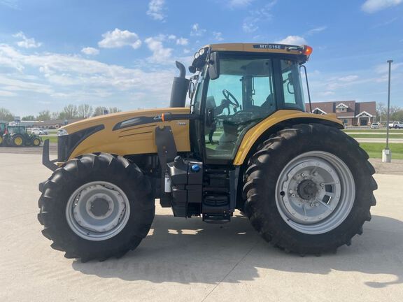 2017 Caterpillar MT515E Tractor
