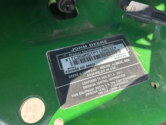 2023 John Deere Z950M Mower/Zero Turn
