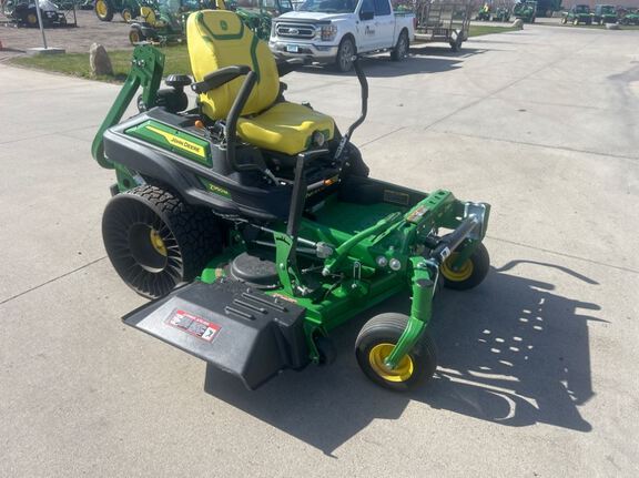 2023 John Deere Z950M Mower/Zero Turn