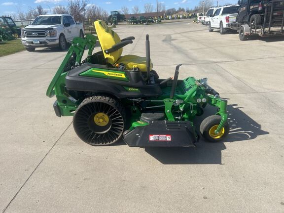 2023 John Deere Z950M Mower/Zero Turn