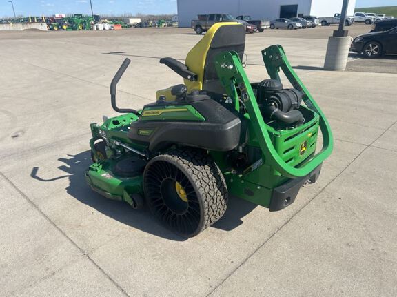 2023 John Deere Z950M Mower/Zero Turn