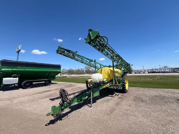 2005 Summers ULTIMATE Sprayer/High Clearance