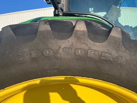 2021 John Deere 8R 370 Tractor