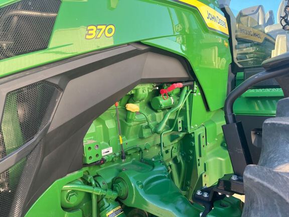 2021 John Deere 8R 370 Tractor