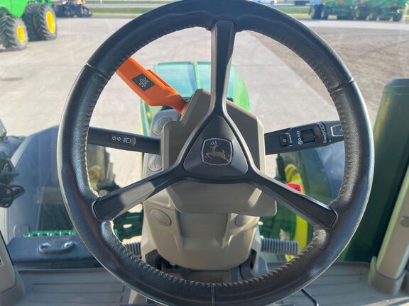 2021 John Deere 8R 370 Tractor
