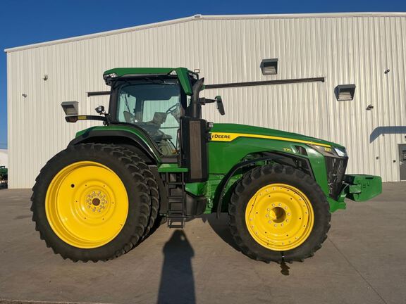 2021 John Deere 8R 370 Tractor