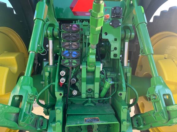 2021 John Deere 8R 370 Tractor