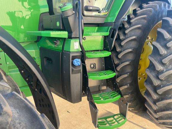 2021 John Deere 8R 370 Tractor