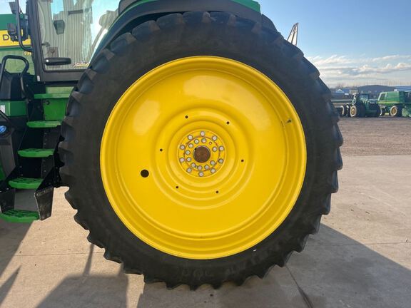 2021 John Deere 8R 370 Tractor