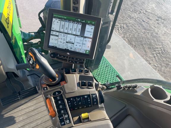 2021 John Deere 8R 370 Tractor