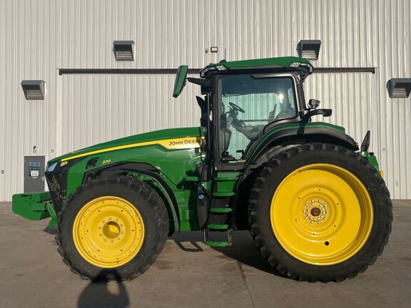 2021 John Deere 8R 370 Tractor