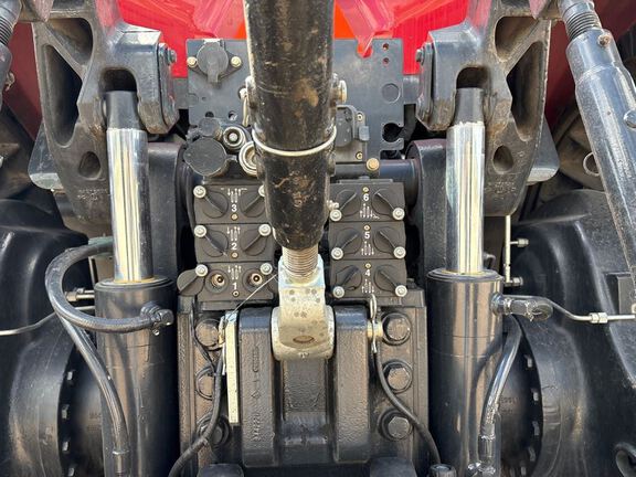 2017 Case 340 ROW TRAC Tractor