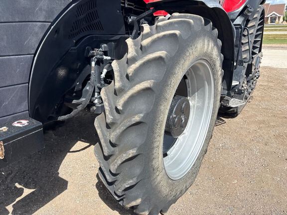 2017 Case 340 ROW TRAC Tractor