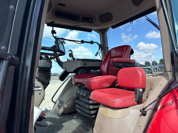 2017 Case 340 ROW TRAC Tractor