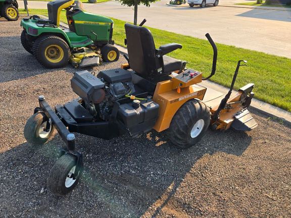 2001 Gannon 6200 Mower/Zero Turn