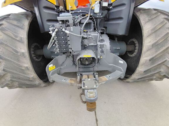 2017 AGCO MT865E Tractor Rubber Track