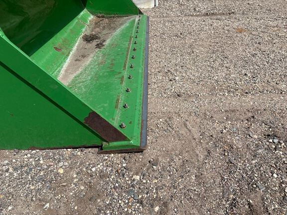 2006 John Deere 640 Loader