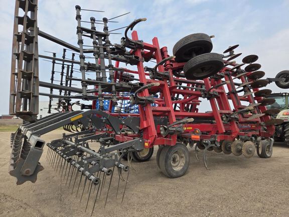 2018 Wil-Rich 483 Chisel Plow