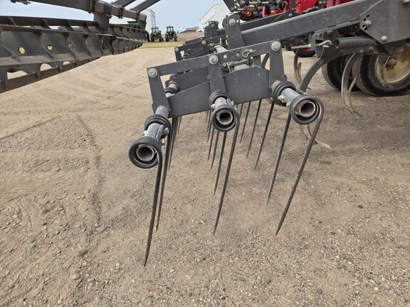 2018 Wil-Rich 483 Chisel Plow