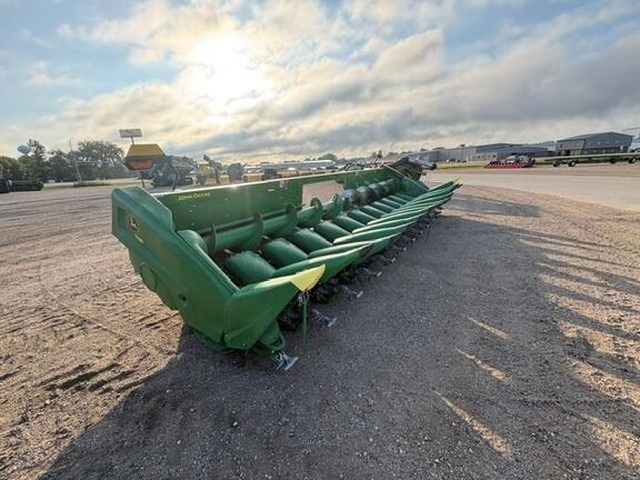 2023 John Deere C12R Header Corn Head