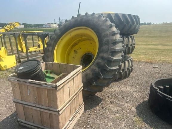 2009 Firestone 520/85R42 Tires