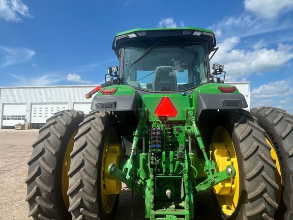 2025 John Deere 8R 370 Tractor