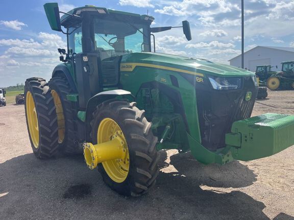 2025 John Deere 8R 370 Tractor