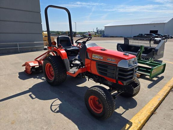 1998 Kubota B7300 Tractor Compact