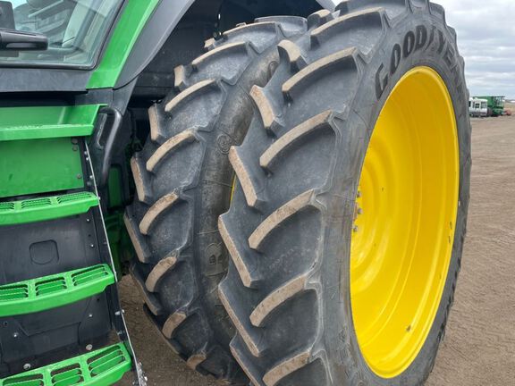 2024 John Deere 8R 280 Tractor
