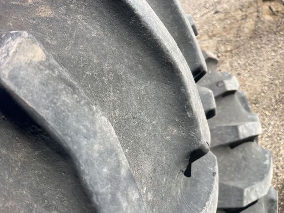 2016 Goodyear 520/85R42 Tires