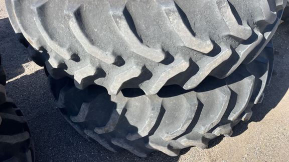 2016 Goodyear 520/85R42 Tires