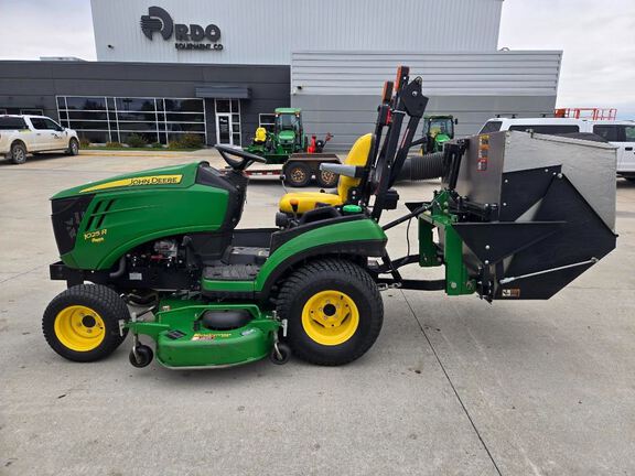 2016 John Deere 1025R Tractor Compact