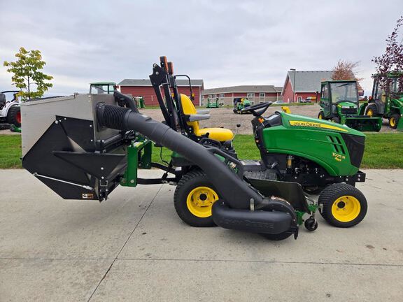 2016 John Deere 1025R Tractor Compact