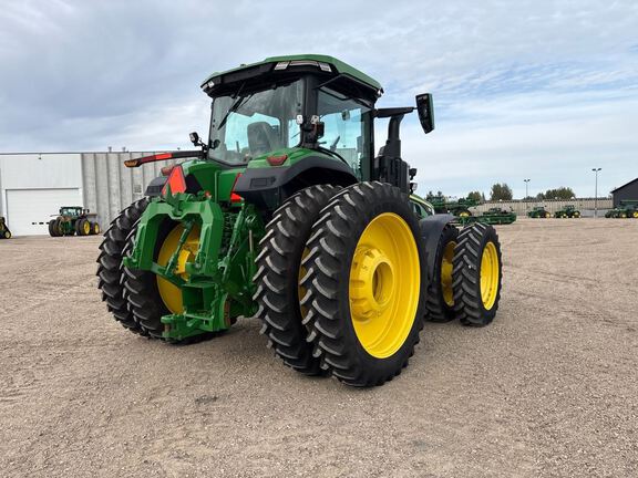 2025 John Deere 8R 370 Tractor