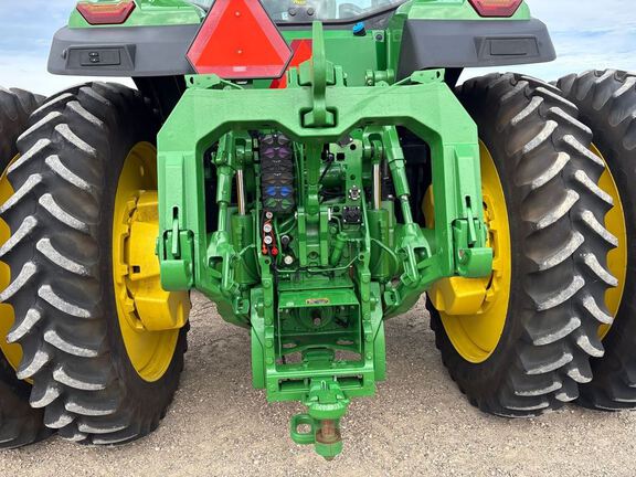 2025 John Deere 8R 370 Tractor