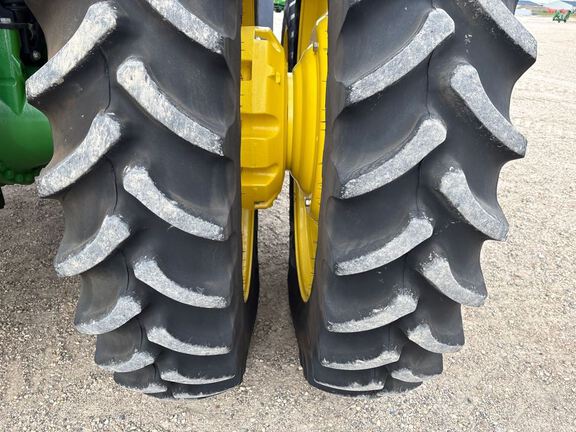 2025 John Deere 8R 370 Tractor