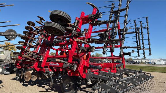 2024 Wil-Rich 483 Chisel Plow