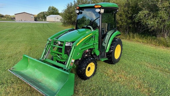 2013 John Deere 3720 Tractor Compact