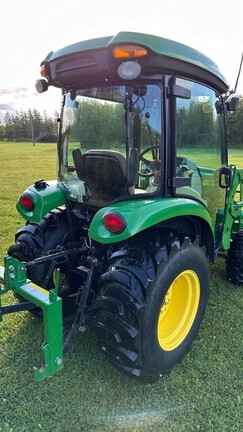 2013 John Deere 3720 Tractor Compact