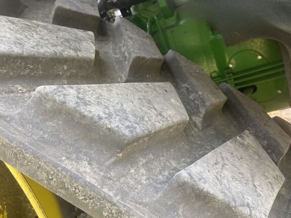2023 John Deere 8RX 370 Tractor Rubber Track