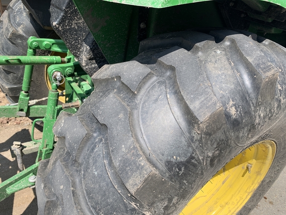 2015 John Deere 4052M Tractor Compact