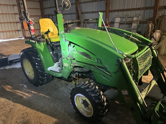 2011 John Deere 3320 Tractor Compact