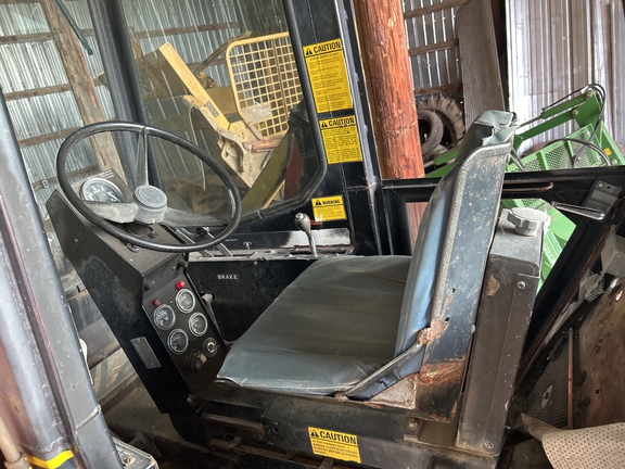 1981 Versatile 150 Tractor