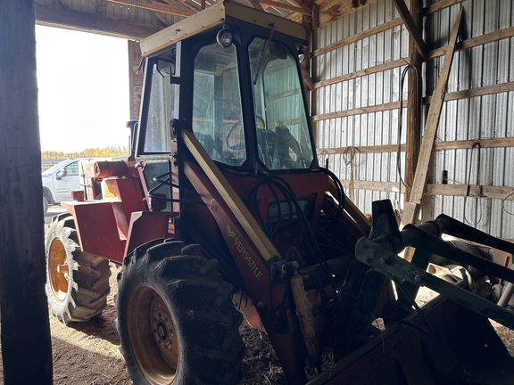 1981 Versatile 150 Tractor