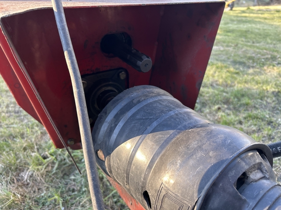 2018 Buhler Farm King 1385 Grain Auger